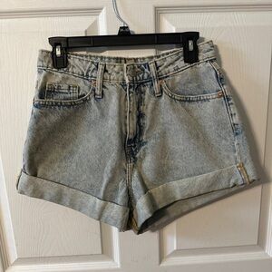 NWOT Wild Fable Highest Rise Mom Jean Shorts Size 6/28R